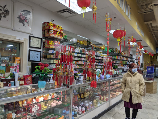 Asian Grocery Store «Pacific Ocean Marketplace - Denver», reviews and photos, 2200 W Alameda Ave, Denver, CO 80223, USA