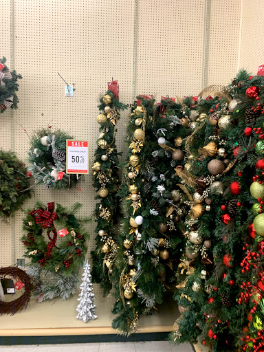 Craft Store «Hobby Lobby», reviews and photos, 1901 Shady Brook St, Columbia, TN 38401, USA