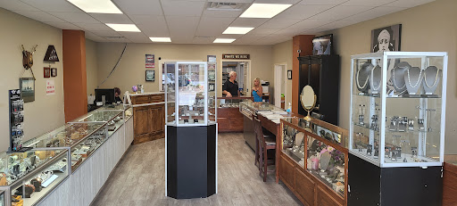 Jeweler «Brooks Fine Jewelry», reviews and photos, 1304 W Oak St, Conway, AR 72034, USA