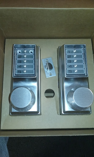 Locksmith «Automotive and Commercial Locksmith», reviews and photos, 6105 Johnson St, Hollywood, FL 33024, USA