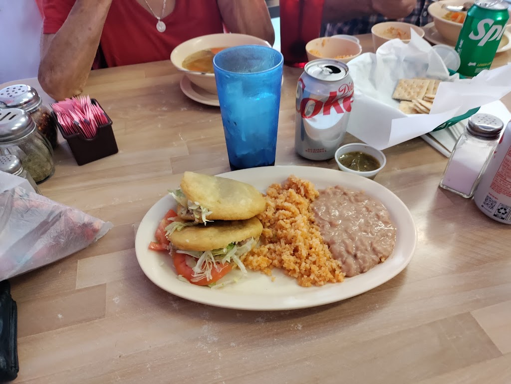 Charly's Mexican Restaurant 79905