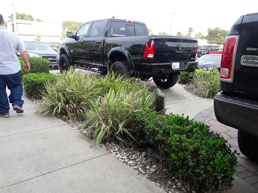 Car Dealer «Dodge Chrysler Jeep of Winter Haven», reviews and photos, 299 Cypress Gardens Blvd, Winter Haven, FL 33880, USA