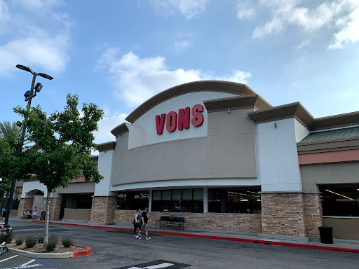 Grocery Store «Vons», reviews and photos, 15740 La Forge St, Whittier, CA 90603, USA