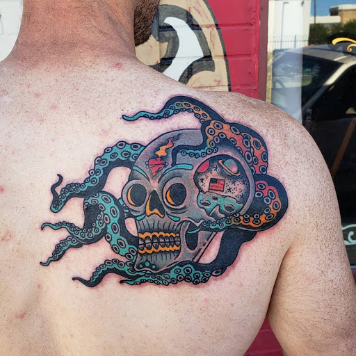 Tattoo Shop «J. Hall & Co. Gentleman Tattooers», reviews and photos, 1709 S Lamar St, Dallas, TX 75215, USA