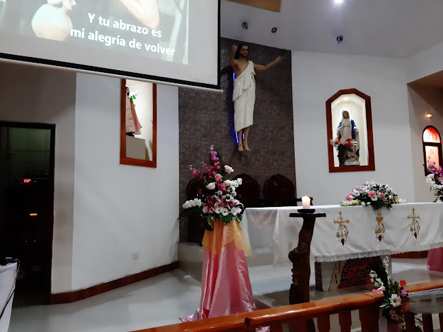 Opiniones de Iglesia Católica Divino Niño Jesús de Santa Rosa de Agua Clara en Chillanes - Iglesia