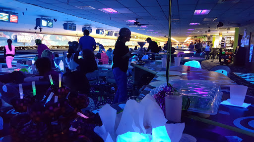 Bowling Alley «Imperial Lanes», reviews and photos, 44650 Garfield Rd, Charter Twp of Clinton, MI 48038, USA