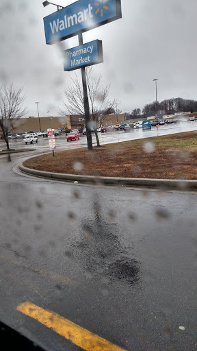 Department Store «Walmart Supercenter», reviews and photos, 1650 Edmonton Rd, Tompkinsville, KY 42167, USA