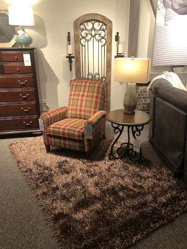 Furniture Store «La-Z-Boy Furniture Galleries», reviews and photos, 9605 Kingston Pike, Knoxville, TN 37922, USA