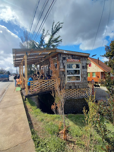 Cafeteria los Arrayanes Alerce - Cafetería