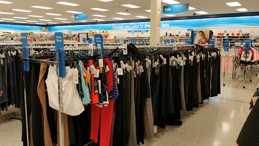 Clothing Store «Ross Dress for Less», reviews and photos, 1115 Vidina Pl, Oviedo, FL 32765, USA