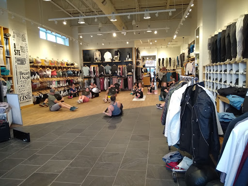 Shopping Mall «Breton Village Shopping Center», reviews and photos, 1814 Breton Rd SE, Grand Rapids, MI 49506, USA