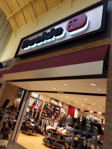 Shopping Mall «Great Lakes Crossing Outlets», reviews and photos, 4000 Baldwin Rd, Auburn Hills, MI 48326, USA