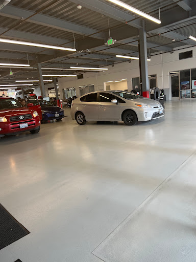 Toyota Dealer «Magic Toyota», reviews and photos, 21300 WA-99, Edmonds, WA 98026, USA