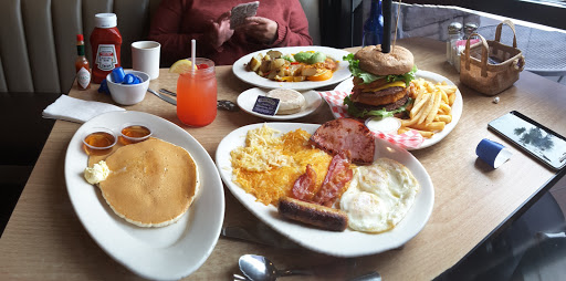 Leos Country Kitchen image