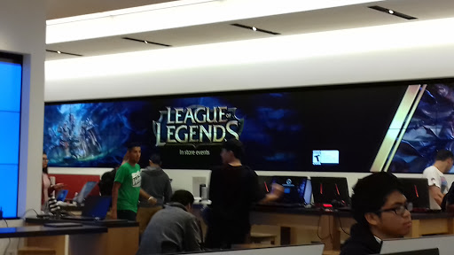 Computer Store «Microsoft Store», reviews and photos, 7007 Friars Rd #860, San Diego, CA 92108, USA