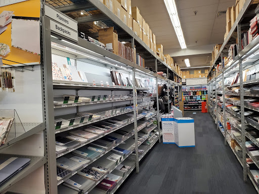 Office Supply Store «Staples», reviews and photos, 9480 Main Street, Fairfax, VA 22031, USA