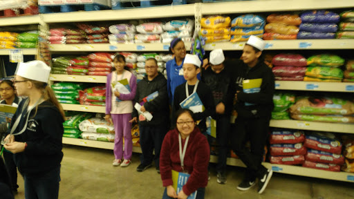 Supermarket «FoodMaxx», reviews and photos, 3241 W Shaw Ave, Fresno, CA 93711, USA