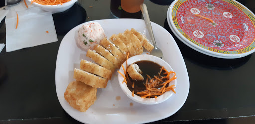 Suwuan comida china y sushi