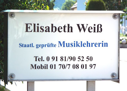 Weiß Elisabeth Musiklehrerin Schulstraße 12, 92361 Berngau, Deutschland