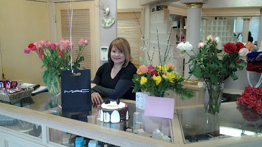 Beauty Salon «BELLA SALON», reviews and photos, 7402 Custer Rd W #105, Lakewood, WA 98498, USA