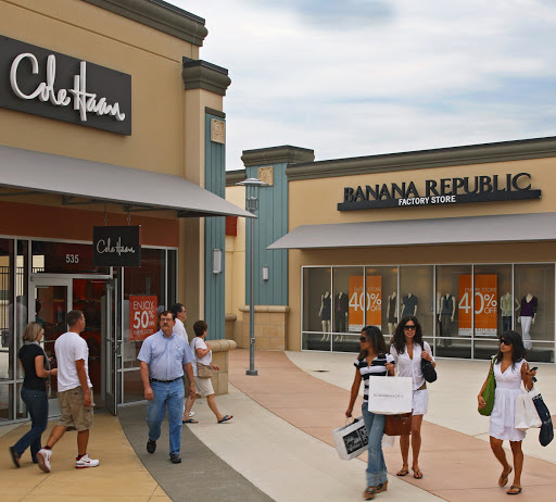 Shopping Mall «Cincinnati Premium Outlets», reviews and photos, 400 Premium Outlets Dr, Monroe, OH 45050, USA