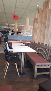 Atmosphère du Restauration rapide McDonald's à Sanilhac - n°19