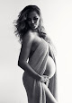 Best Pregnant Women Photographer Brisbane Near You