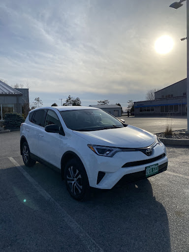 Toyota Dealer «Handy Toyota», reviews and photos