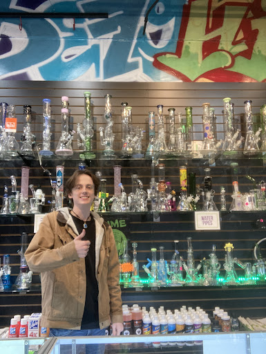 Vaporizer Store «High Life Smoke Shop», reviews and photos, 19501 W Catawba Ave, Cornelius, NC 28031, USA