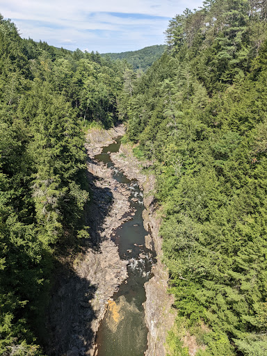 Gift Shop «Quechee Gorge Gifts & Sportswear», reviews and photos, 6053 Woodstock Rd, Quechee, VT 05059, USA