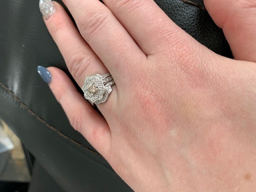 Diamond Dealer «Harrison Jewelers», reviews and photos, 2127 Lohmans Crossing Rd, Austin, TX 78734, USA