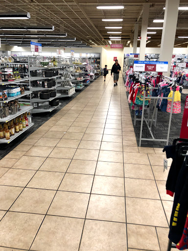 Clothing Store «Burlington Coat Factory», reviews and photos, 80 Boston Post Rd, Orange, CT 06477, USA