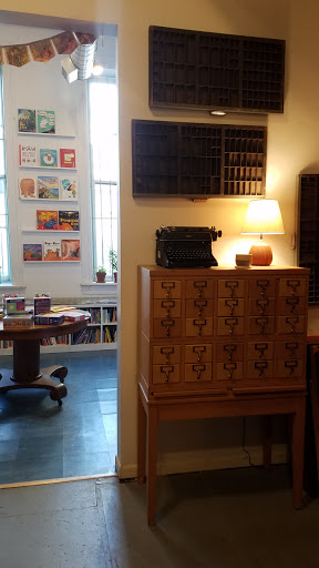 Book Store «Pilsen Community Books», reviews and photos, 1102 W 18th St, Chicago, IL 60608, USA