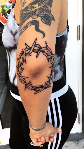 Explore apex legends tattoo ideas, creative tattoo ideas in Fort Lauderdale, available at True Love Tattoo of Fort Lauderdale on 17th Street