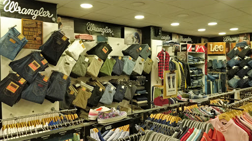 Lee & Wrangler Mağazası