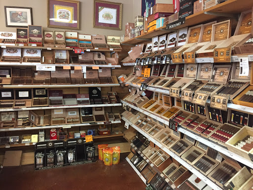 Towne Square Wine & Spirits, 6110 Cedarcrest Rd, Acworth, GA 30101, USA, 