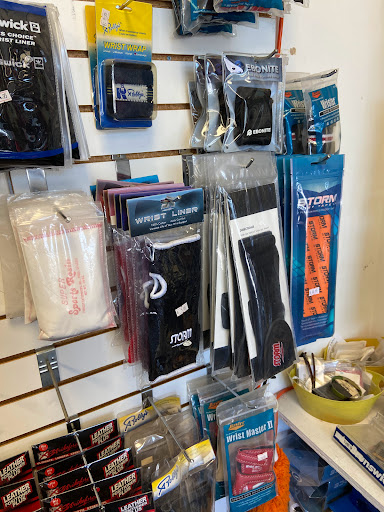 Bowling Supply Shop «Off 7 Bowling Pro Shop», reviews and photos, 46839 Maple Leaf Pl #180, Sterling, VA 20164, USA