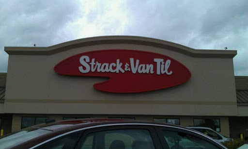 Grocery Store «Strack & Van Til Food Market And Cafe And Deli», reviews and photos, 7760 E 37th Ave, Hobart, IN 46342, USA