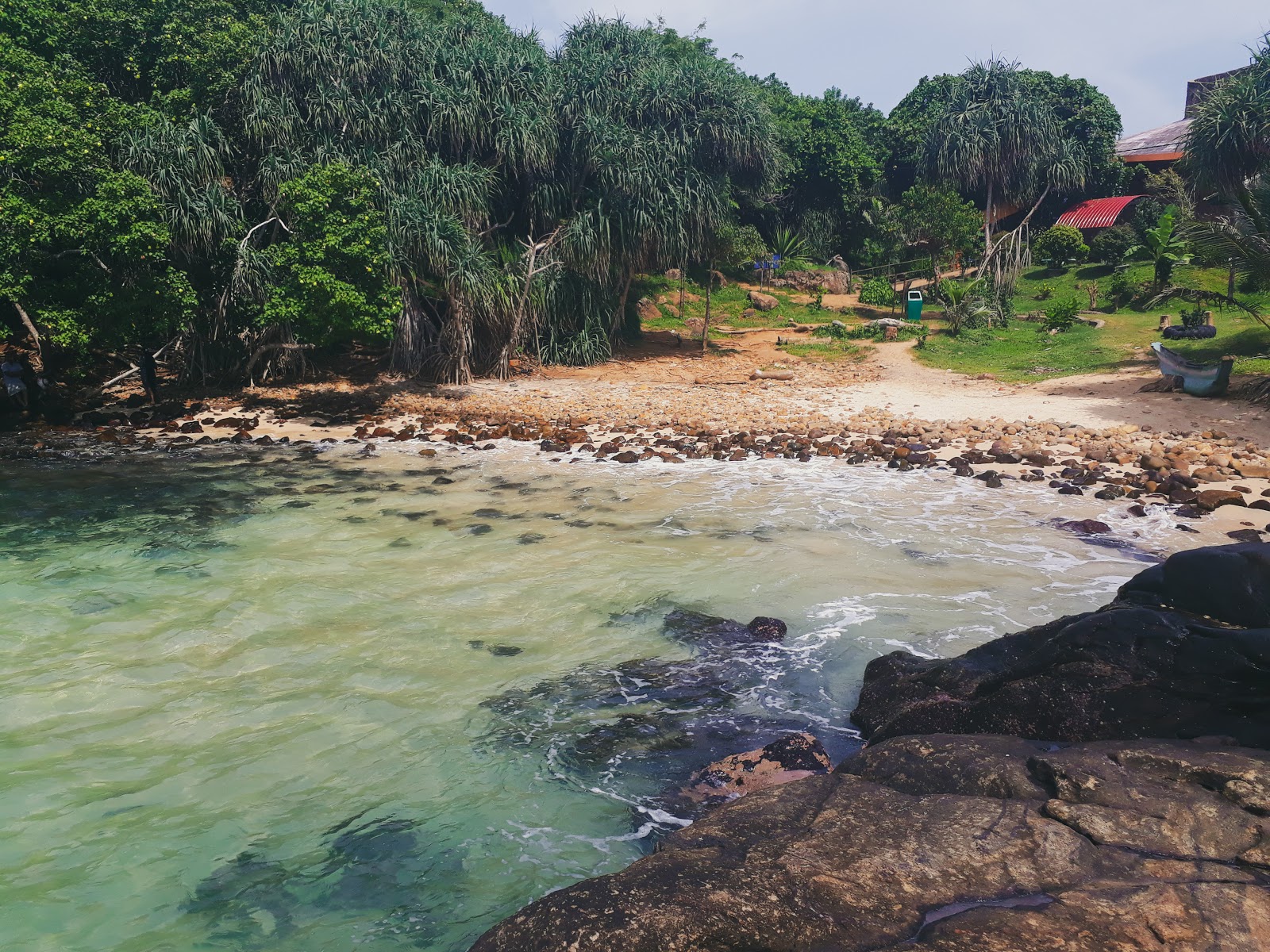 Foto van Hummanaya Bay Beach met middle bays