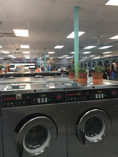 Laundromat «Rose Hill Laundry & Mobile», reviews and photos, 6116 Rose Hill Dr, Alexandria, VA 22310, USA