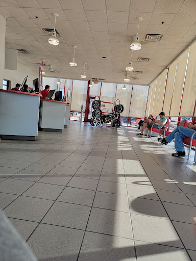 Tire Shop «Discount Tire Store - N Richland Hills, TX», reviews and photos, 8632 Davis Blvd, North Richland Hills, TX 76182, USA