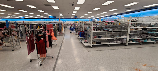 Clothing Store «Ross Dress for Less», reviews and photos, 157 Crescent Plaza, Pleasant Hill, CA 94523, USA