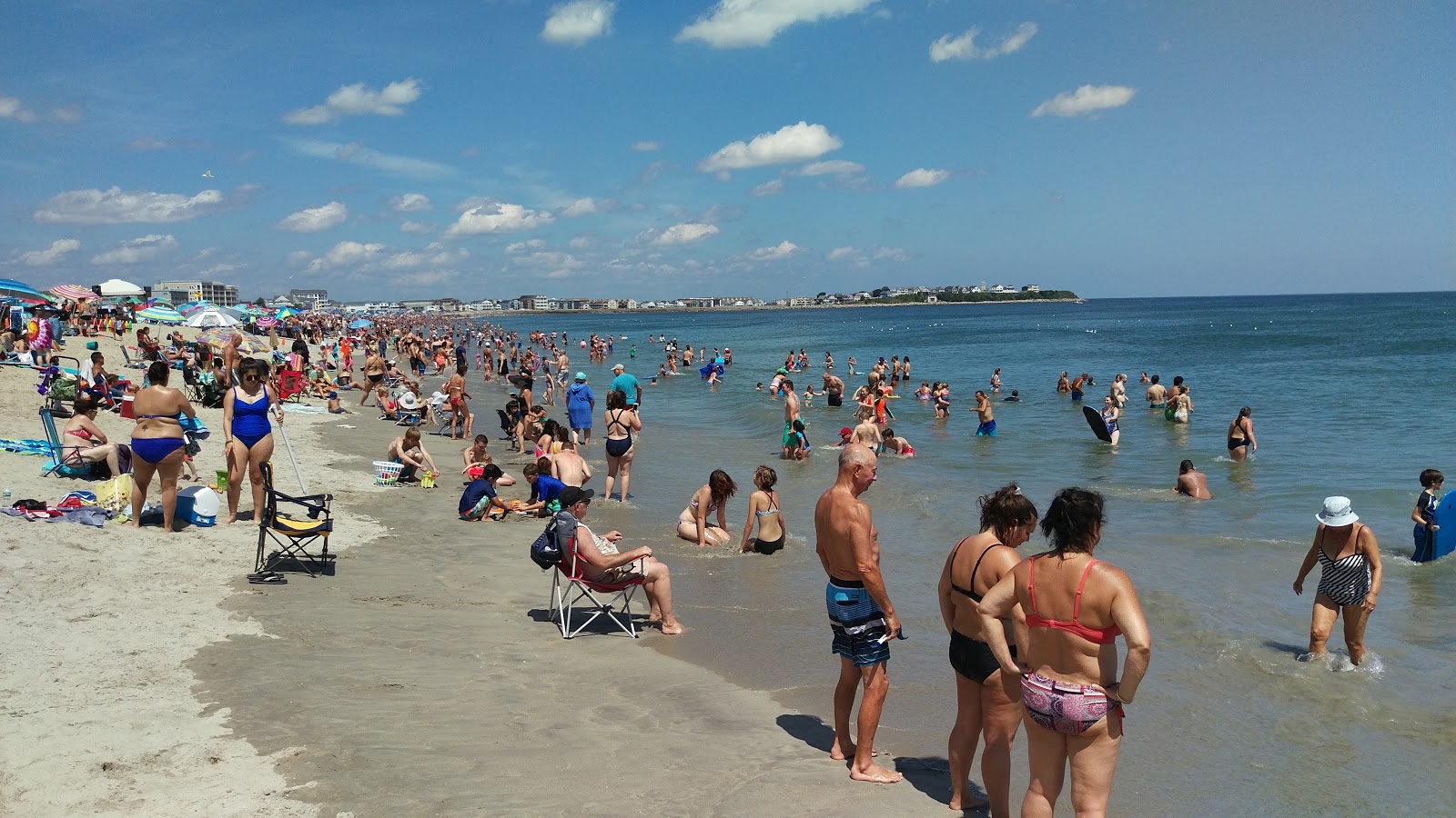 Foto de Hampton beach - lugar popular entre os apreciadores de relaxamento