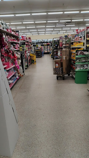 Discount Store «Dollar General», reviews and photos, 1620 E Hallandale Beach Blvd, Hallandale Beach, FL 33009, USA