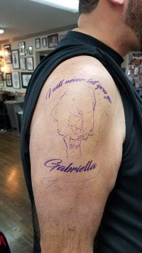 Tattoo Shop «South Shore Tattoo», reviews and photos, 74 Merrick Rd, Amityville, NY 11701, USA