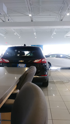 Chevrolet Dealer «Biggers Chevrolet», reviews and photos, 1385 E Chicago St, Elgin, IL 60120, USA