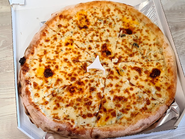 Komentáře a recenze na Pizza Pazza