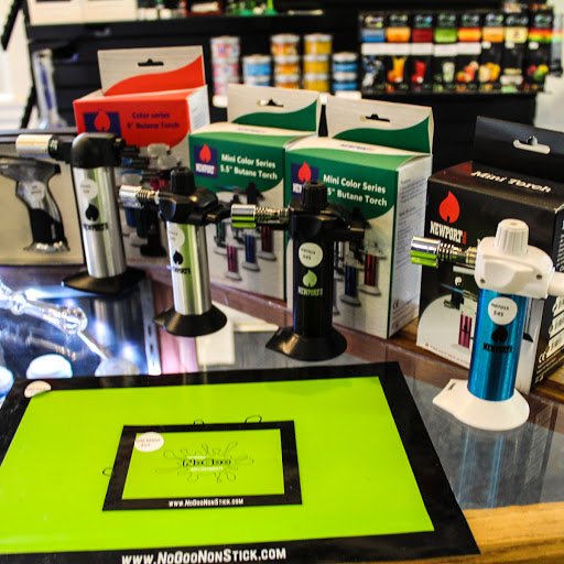 Tobacco Shop «Cornerstone Glass Campus Store», reviews and photos, 446 E 13th Ave, Eugene, OR 97401, USA