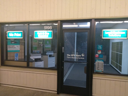 Shipping and Mailing Service «The UPS Store», reviews and photos, 5198 Arlington Ave, Riverside, CA 92504, USA