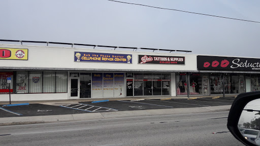Phone Repair Service «Rob the Phone Doctor», reviews and photos, 3916 S Cleveland Ave, Fort Myers, FL 33901, USA